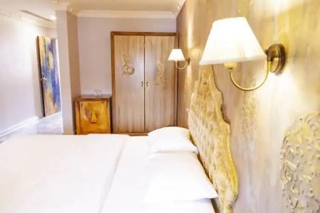 ÂlÂ Han Boutique - 34