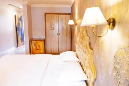 ÂlÂ Han Boutique - 42