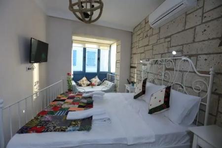 Kerii Alaçatı Butik Otel - 4
