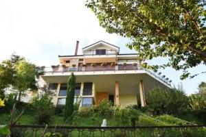 #IoniaHouse Surrel Villa, Тирана