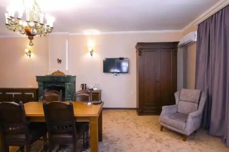 Imperial House - 160