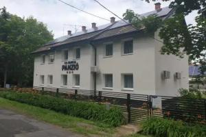 Kid Família Panzió Balatonszárszó, Балатонсарсо