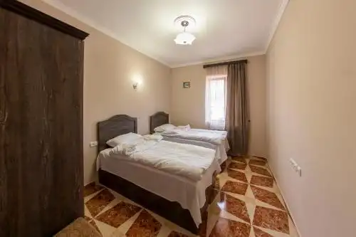 Tsaghkadzor Inn - 44