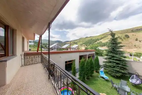 Tsaghkadzor Inn - 34