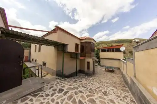 Tsaghkadzor Inn - 55