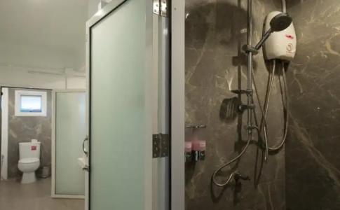 Young Money Hostel - 5