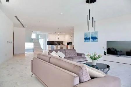 Sea Pearl Beachfront Villas - 14