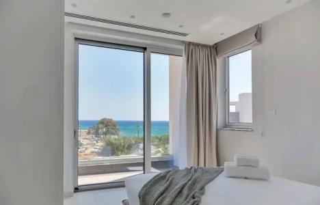 Sea Pearl Beachfront Villas - 25