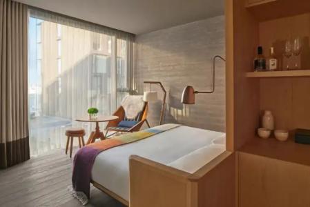 The Reykjavik Edition - 27