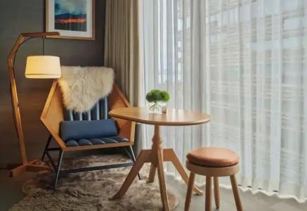 The Reykjavik Edition - 42