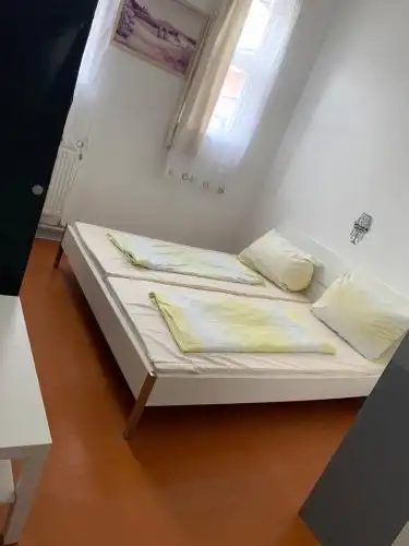 Kocka Szálló - 0