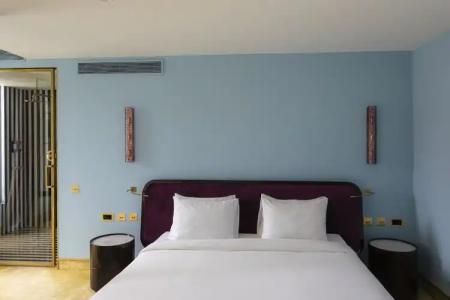 Bazzar Boutique - 84