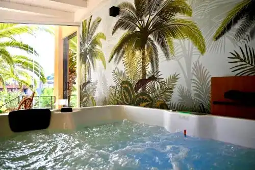 Emesh Boutique Suite - 3