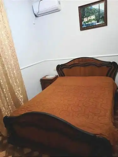 У Скалы - 10