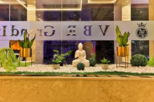 Отель «Vbr Grand Inn», Бангалор