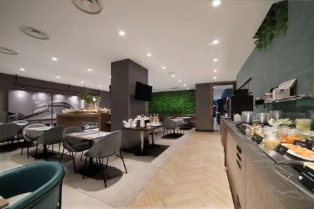 Radisson Nola Naples - 18