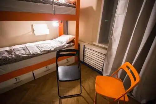 SubWay Hostel - 73
