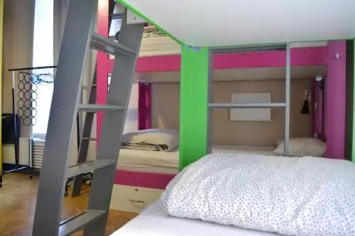 SubWay Hostel - 38