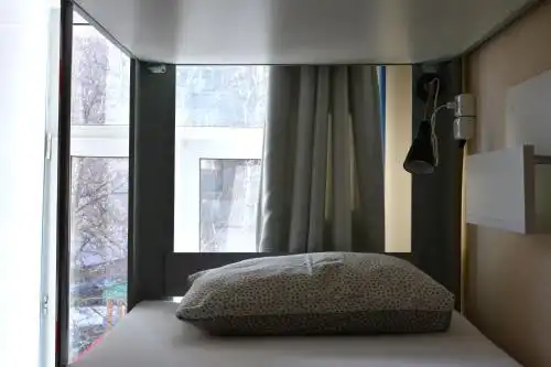 SubWay Hostel - 58