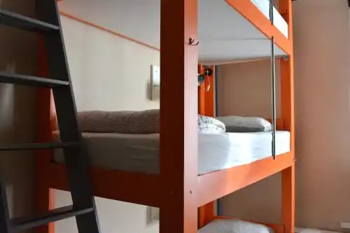 SubWay Hostel - 67