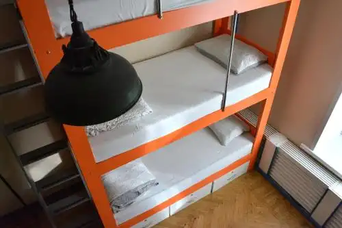 SubWay Hostel - 71