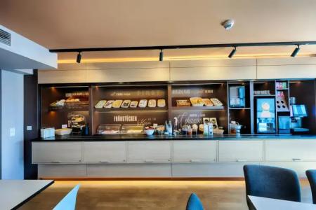 b&b müNchen-Hbf - 11