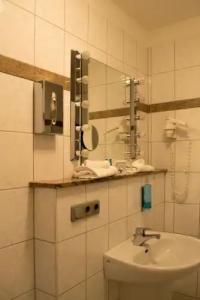 am Schlosstheater - 7