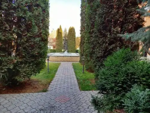 Jrvej Plaza - 0