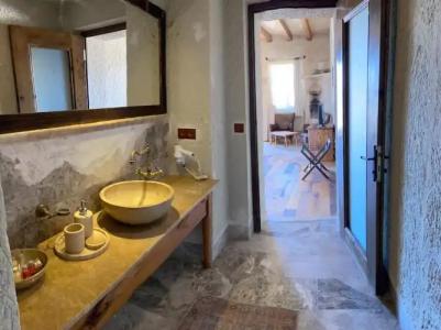 Seki Cave Suites - 92