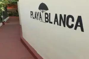 Playa Blanca Bed And Breakfast, Байяибе