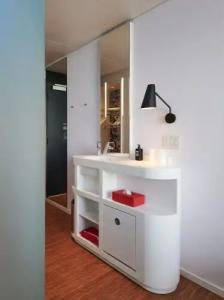 citizenM Miami World Center - 43