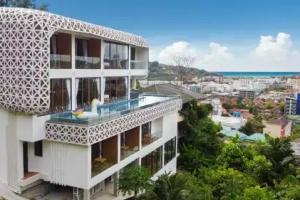 Bird Nest Villa Patong Beach Sea View+Gym+Sauna+Party Room, Патонг