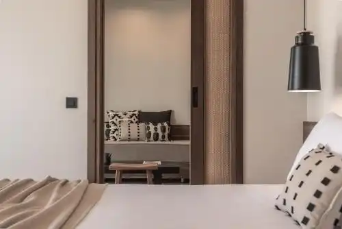 AKU Suites with private pools - 9