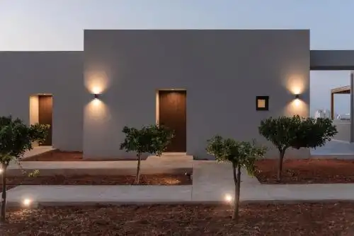 AKU Suites with private pools - 4