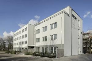 Adoro Aparthotel, Бюль