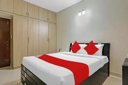 OYO flagship 84897 Heaven Guest House - 12