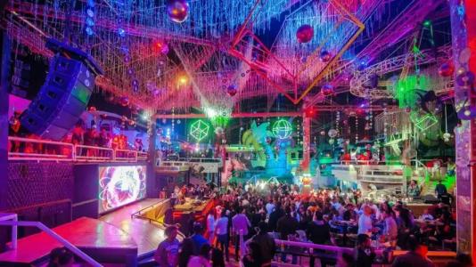 Sanafir - Adults Only - 100