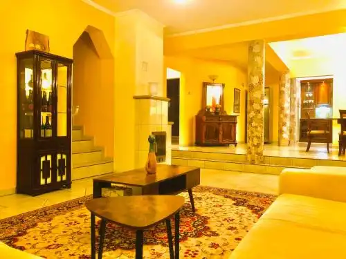 Apollo Inn - 4