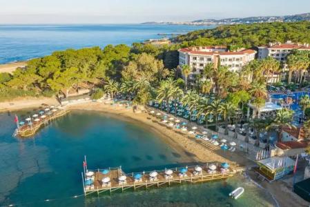 Utopia Resort & Residence - 15