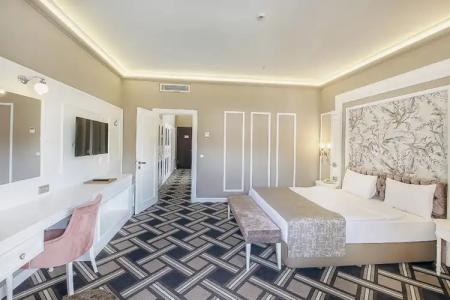 Utopia Resort & Residence - 42