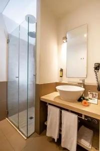 Le Rose Suite - 139