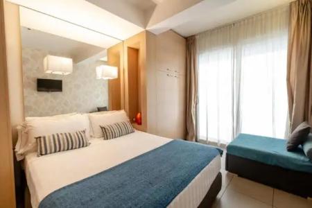 Le Rose Suite - 142