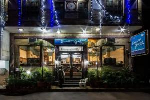 Hotel «Sunstar Grand», Дели