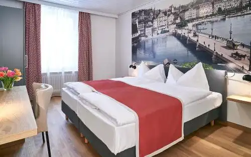 Central Luzern - 0