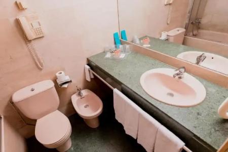 Tulip Inn Andorra Delfos - 41