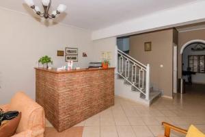 Remezzo Studios & Apartments, Аликанас