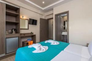 Отель «Sisi Breeze», Сисси