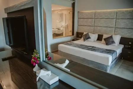 Ali Baba Palace -Families and Couples Only- - 110