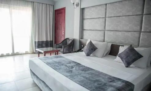 Ali Baba Palace -Families and Couples Only- - 108