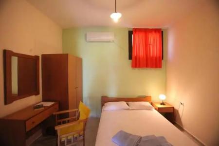 Elena  & Studios - 13